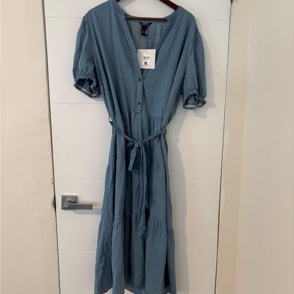 Beautiful spring maxi dress size 2X